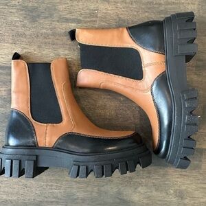 Marc Fisher Morgan Chelsea Boot new without box